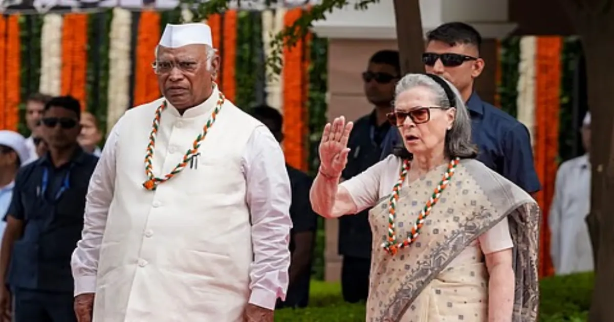 Kharge Targets BJP-RSS Over ‘Hatred’, Pitches Congress As ‘Mohabbat Ki Dukaan’