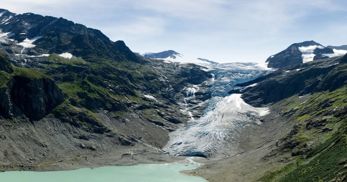 Melting Swiss Glacier Uncovers Bodies Of Two Hikers Missing For Several Decades