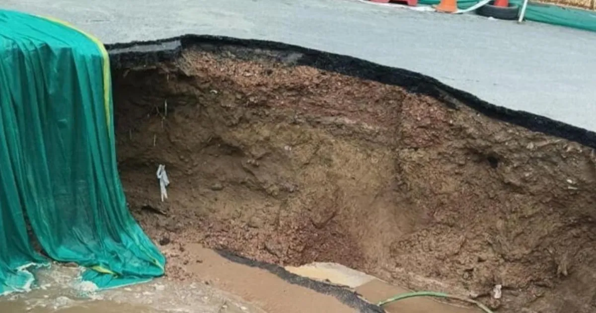 Gurugram Road Caves In After Heavy Rain, Traffic Diverted At IFFCO Chowk