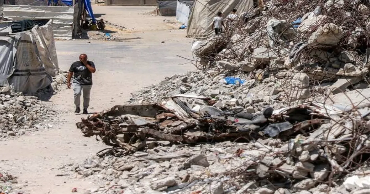 Israeli Airstrike Near Deir Al-Balah Bakery Kills Three-Year-Old Boy, Wounds Several Others