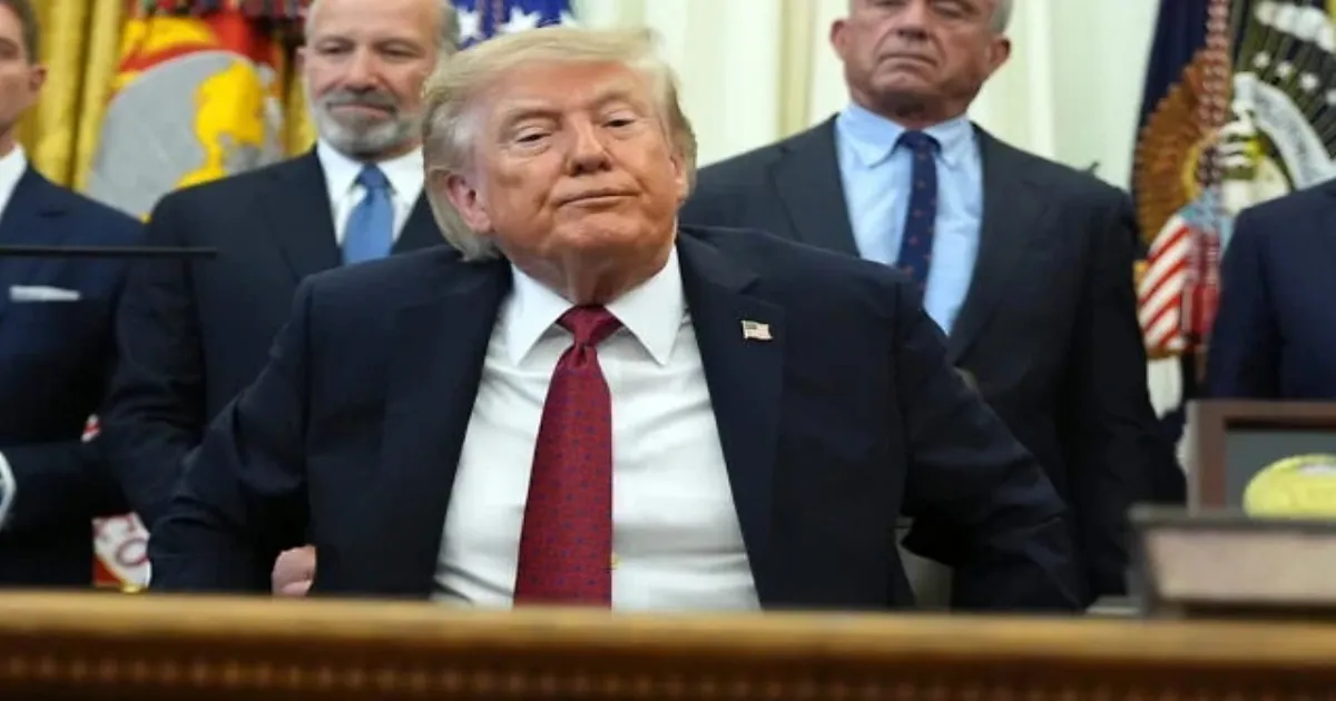 Midterm Panic: Trump Aides Quietly Push To Hide Escalating Iran Conflict From Voters
