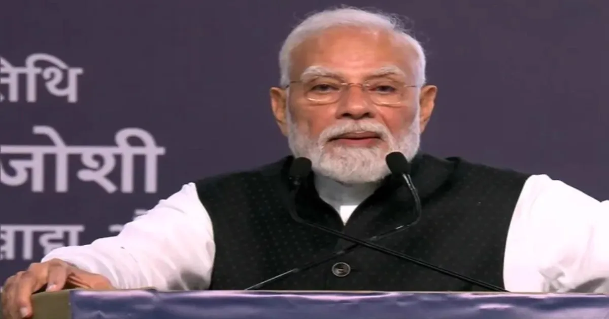 PM Modi Revisits 2013 “Half Water-Half Air” Speech During SRCC Centenary Address