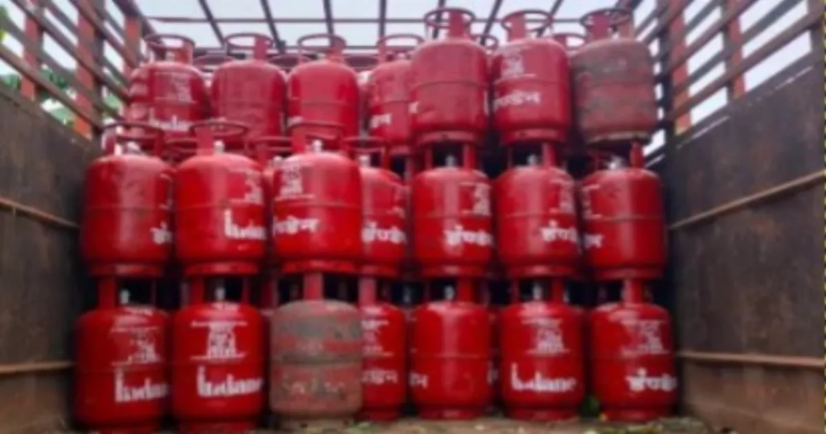 Centre Slashes Booking Waiting Period For Rural LPG Cylinder Refills To 25 Days