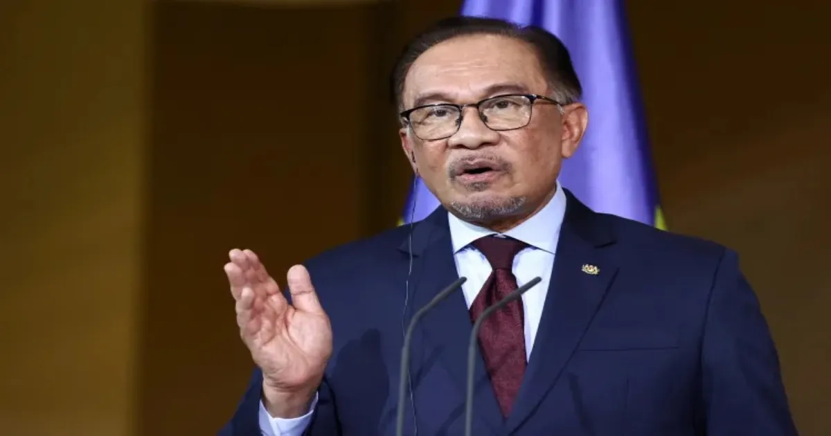 Malaysia PM Anwar Ibrahim Addresses Meeting With Kerala Islamic Cleric