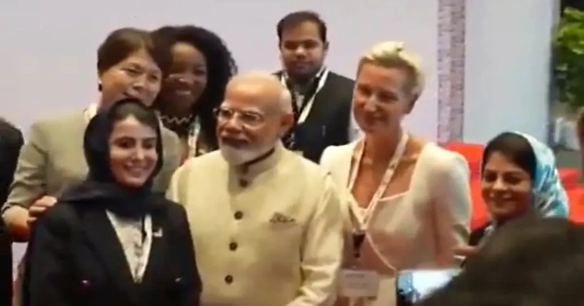 BRICS Delegates Crowd Around PM Modi, Ask For Picture During Summit Photo Opportunity