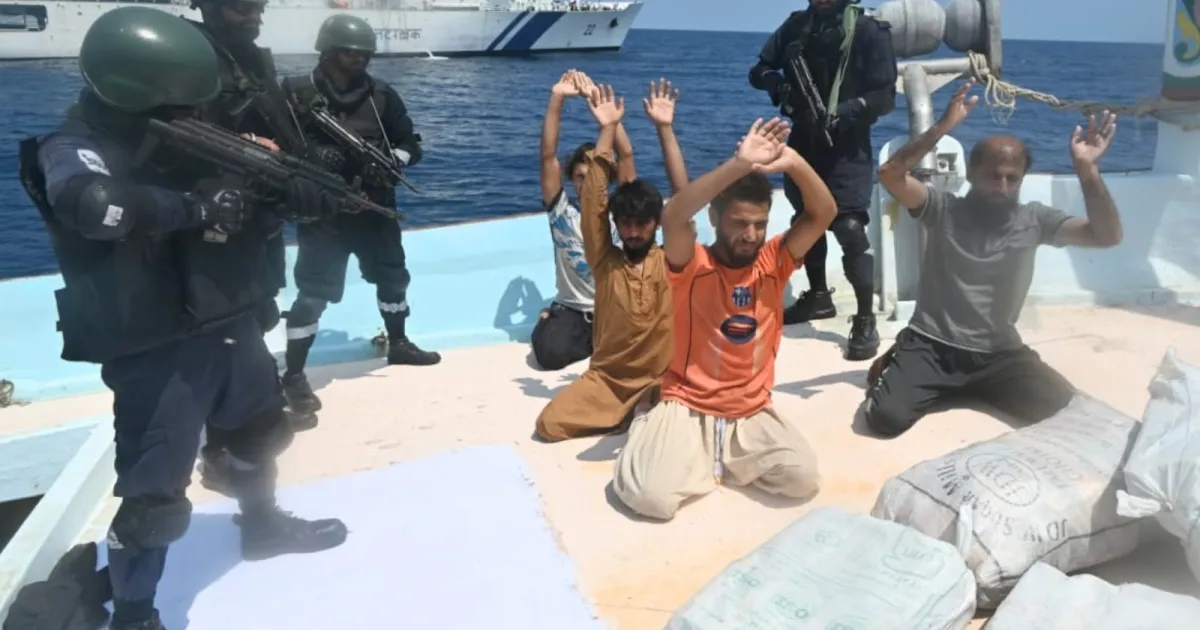 Five Pakistanis Detained After ₹3,000 Crore Drug Haul Seized From Iranian Boat