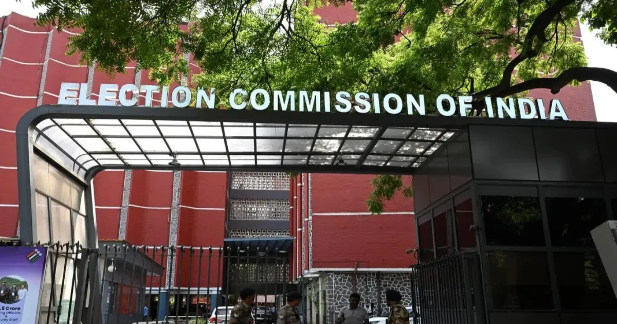 Election Commission Orders Special Drive To Enrol Left-Out, Young And First-Time Voters