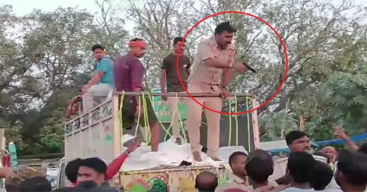Bihar Police Officer Suspended After Threatening Distressed Flood Victims At Gunpoint