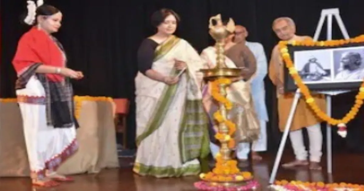 Taslima Nasrin To Stay In Kolkata For Next Durga Puja, Shares Love For City's Grand Celebrations