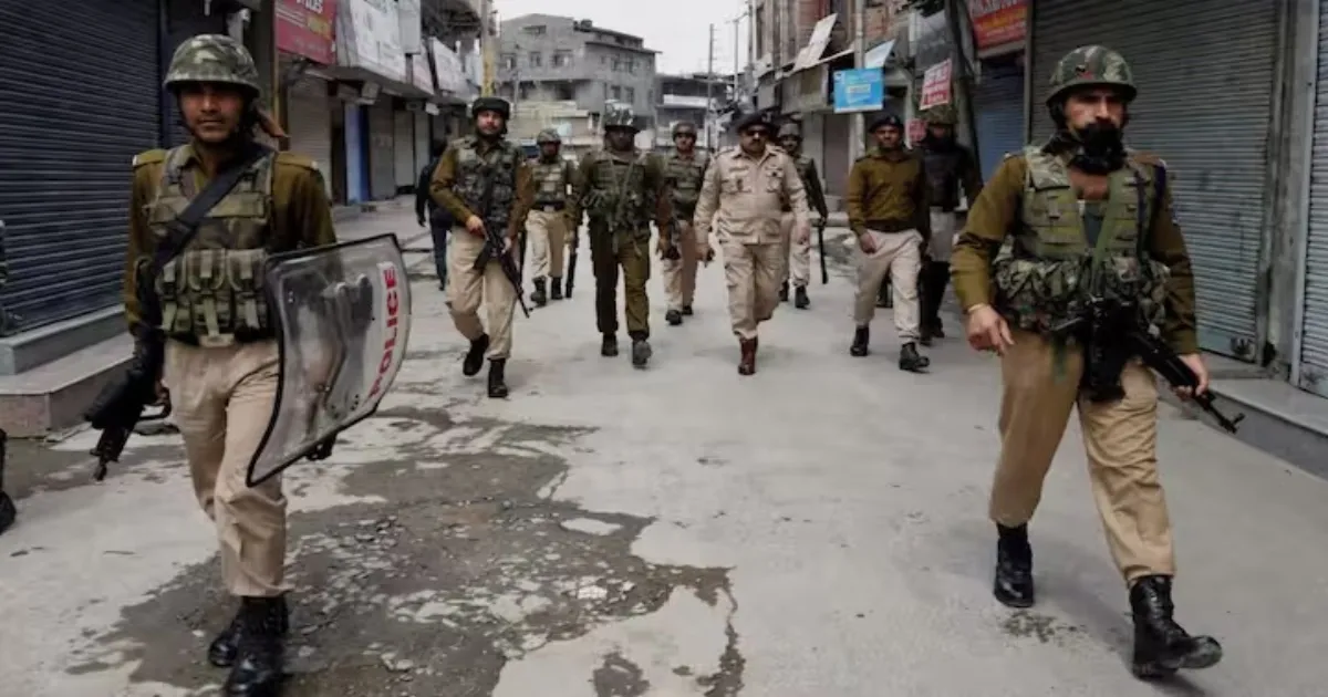 Jammu and Kashmir Transfers 100 Police Officers, Including 28 IPS Officers