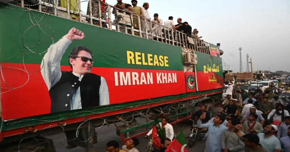 Pakistan Declares Emergency In Khyber Pakhtunkhwa Amid Imran Khan Supporters’ March