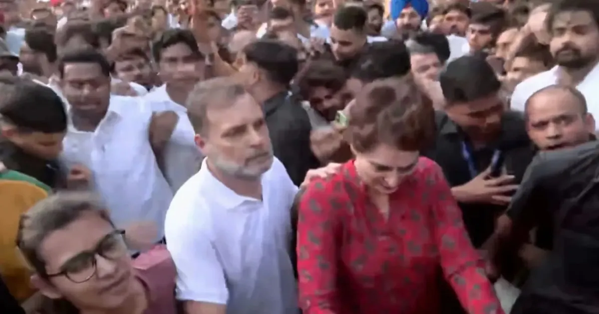 Rahul, Priyanka Gandhi Join Neha Bora In March To Supreme Court Amid Voter-List Row