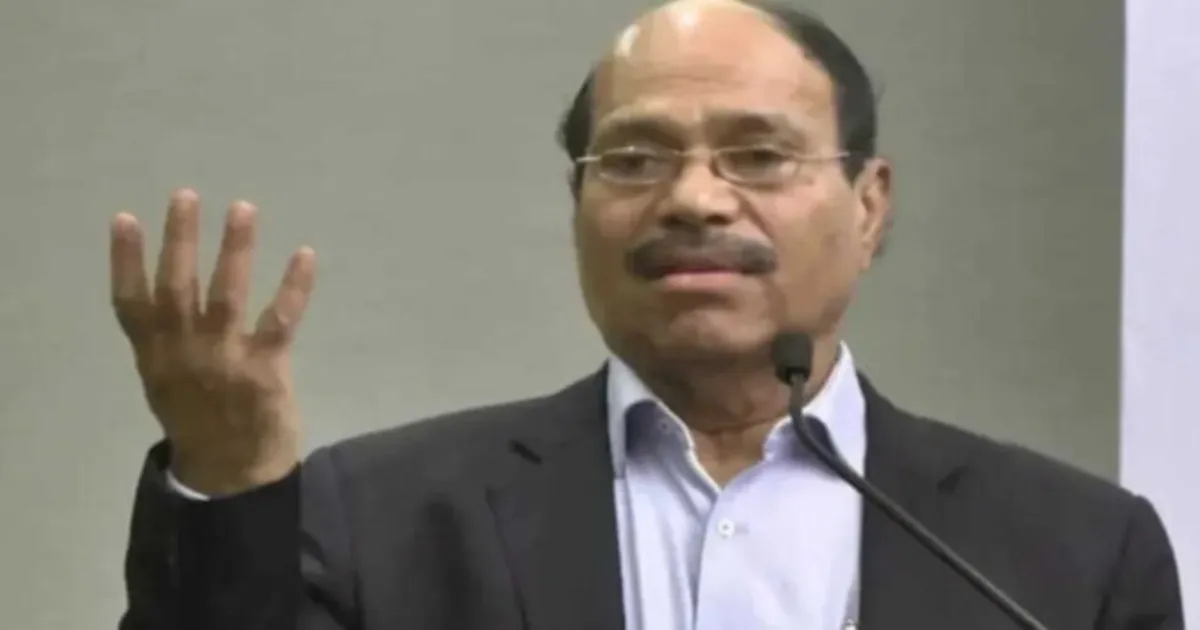 SIT Alert Prompts Airport Officials To Deboard Veeramani's Daughter From Singapore Flight