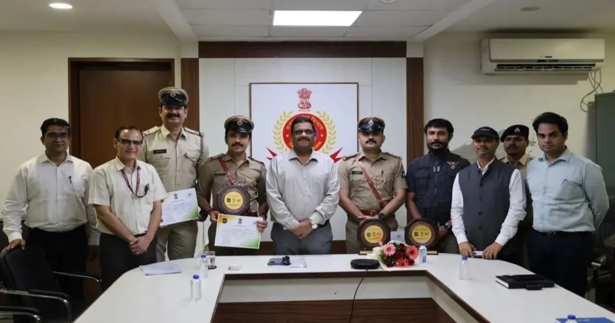 Gujarat Ranks Second Among Major States With 50.75% Lost Mobile Phone Recovery