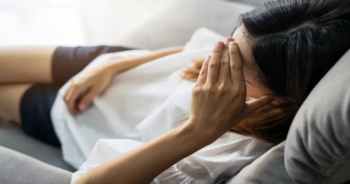 Why Migraines Worsen Around Your Period And What Can Help, Explained By A Neurologist