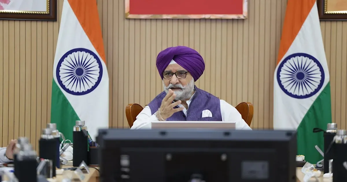 Delhi Lieutenant Governor TS Sandhu Calls for Lower Business Compliance Burden