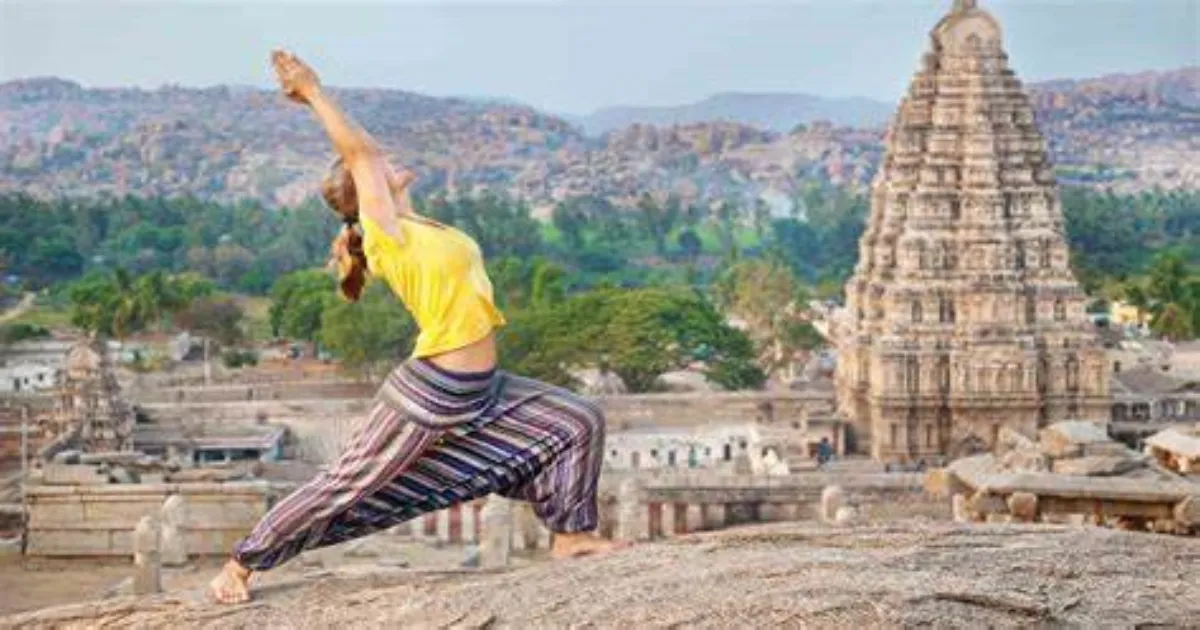 the-many-yogas-of-india-understanding-hatha-bhakti-jnan